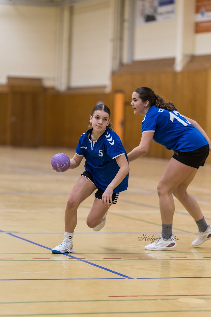 Bild 151 - wCJ TSV Ellerau - SG Pahlhude/Tellingstedt : Ergebnis: 21:18